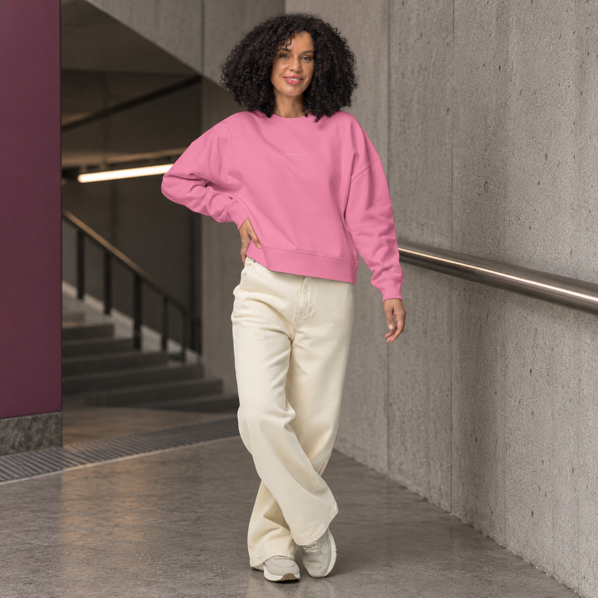 Women’s organic crew neck sweatshirt