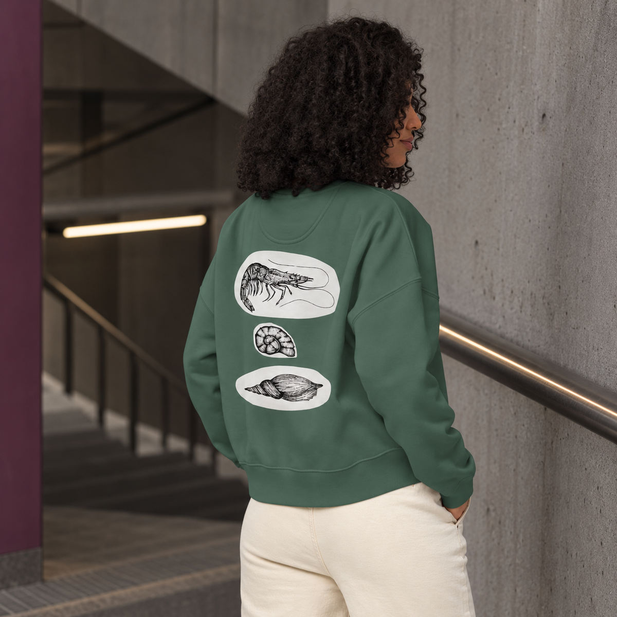 Women’s organic crew neck sweatshirt