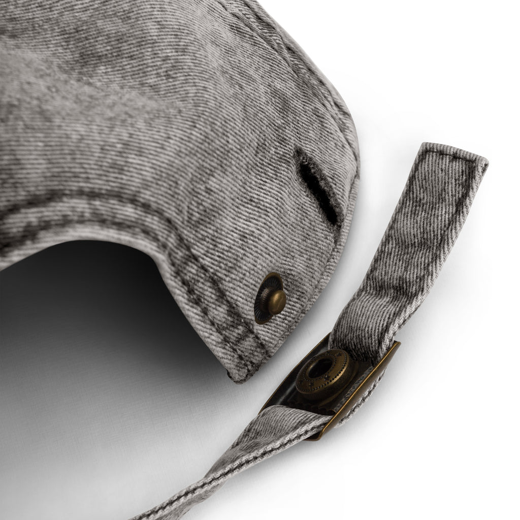Embroidered cotton twill cap featuring original Wild Lines artwork — Atme independent art brand