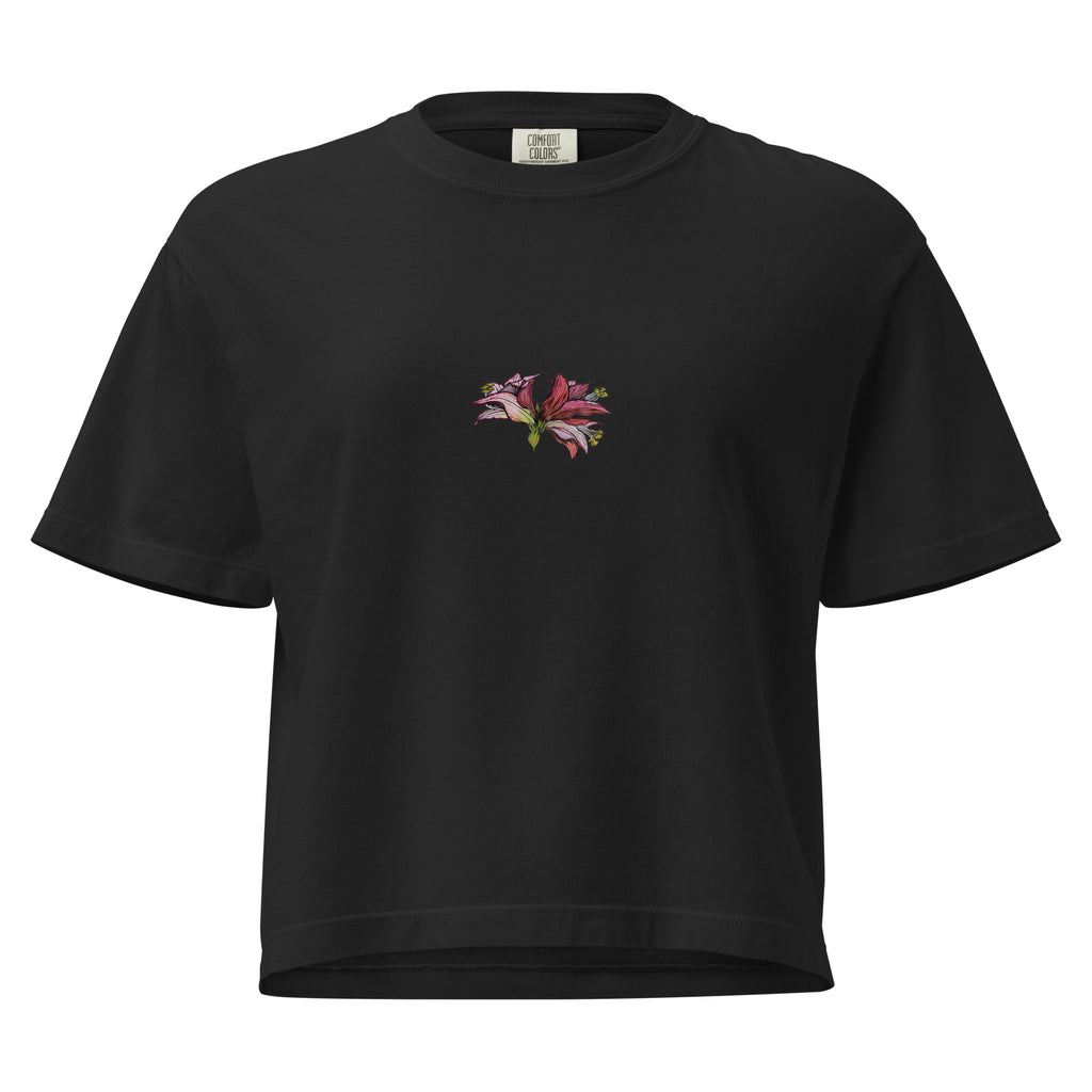 Amaryllis botanical boxy t-shirt front view — illustrated art clothing by Atme
